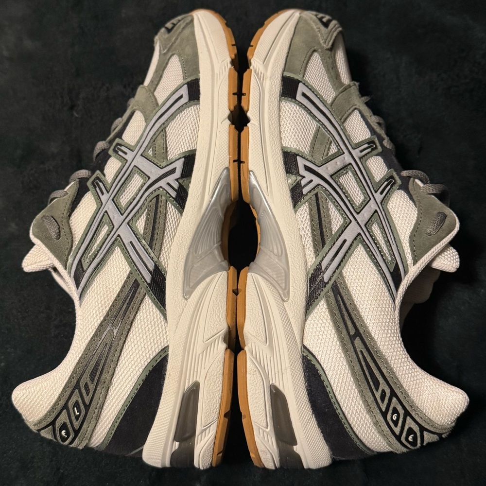 Asics Gel-1130 Pale Oak Mantle Green